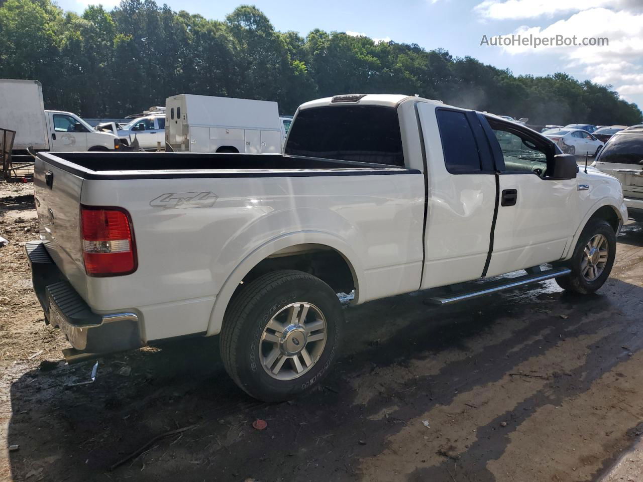 2005 Ford F150  White vin: 1FTPX14595NB73404