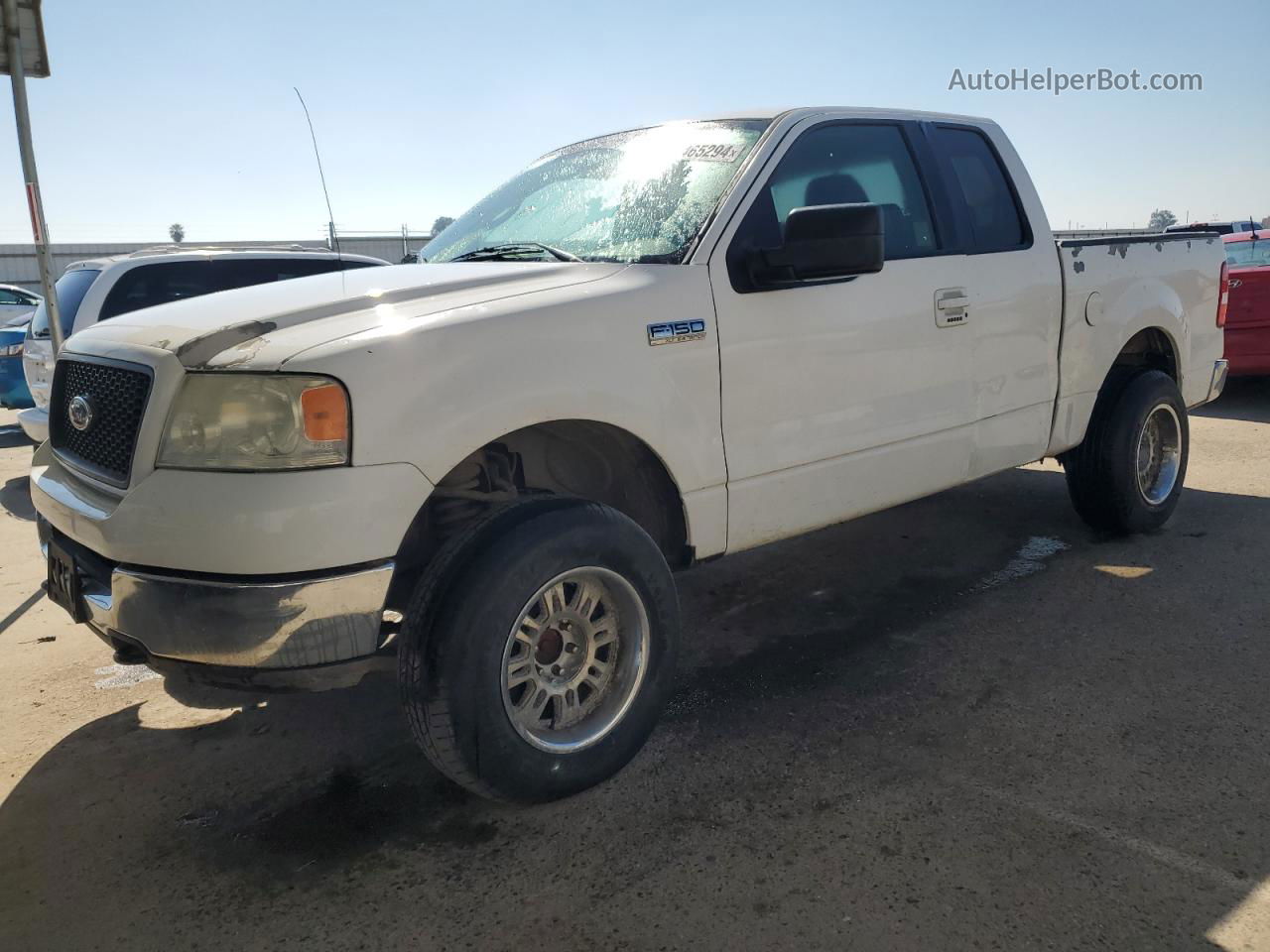 2005 Ford F150  White vin: 1FTPX145X5FA23893