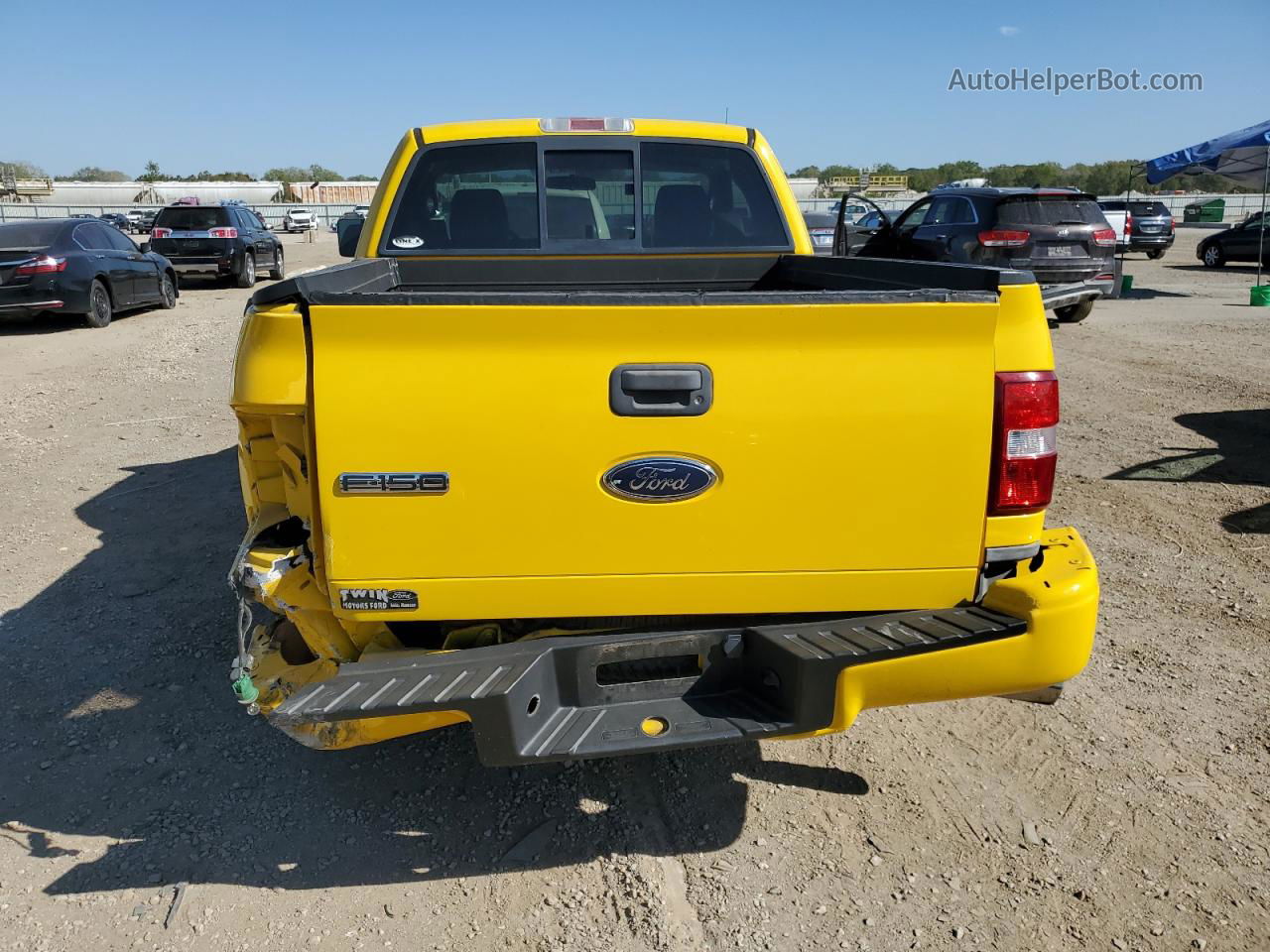 2004 Ford F150  Yellow vin: 1FTRF02W94KB96876