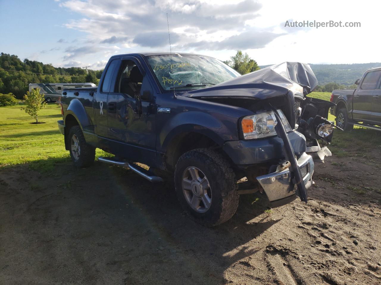 2004 Ford F150  Blue vin: 1FTRF04W14KD84501