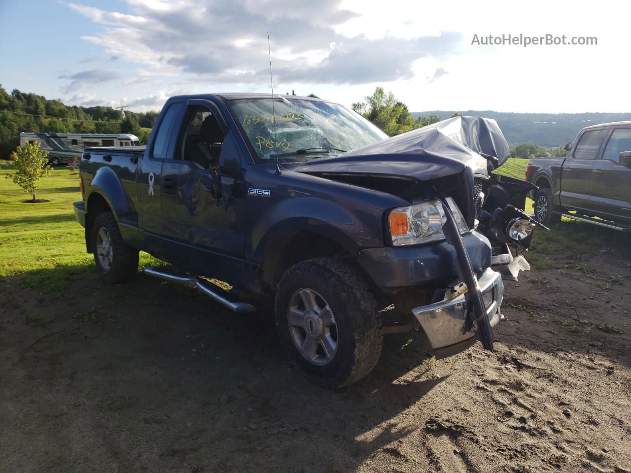 2004 Ford F150  Blue vin: 1FTRF04W14KD84501