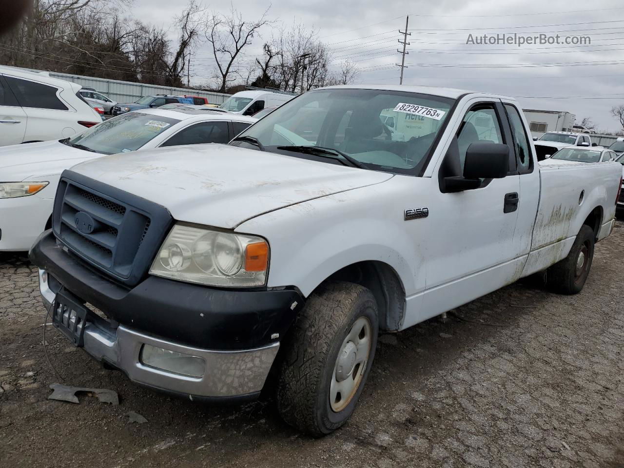 2005 Ford F150  White vin: 1FTRF12235NB92275