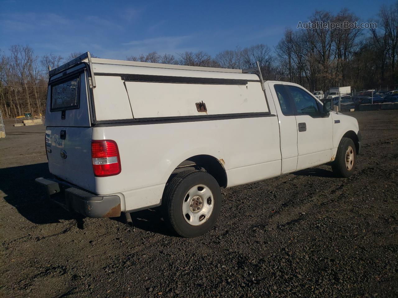 2005 Ford F150  White vin: 1FTRF12275NA94270