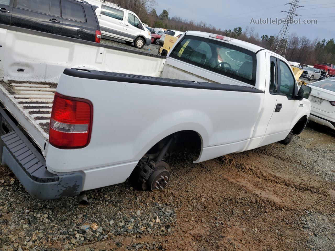 2005 Ford F150  White vin: 1FTRF122X5NC11307