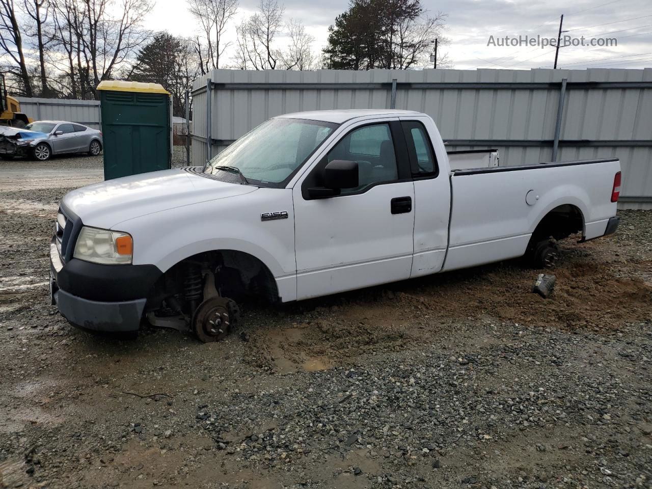 2005 Ford F150  White vin: 1FTRF122X5NC11307