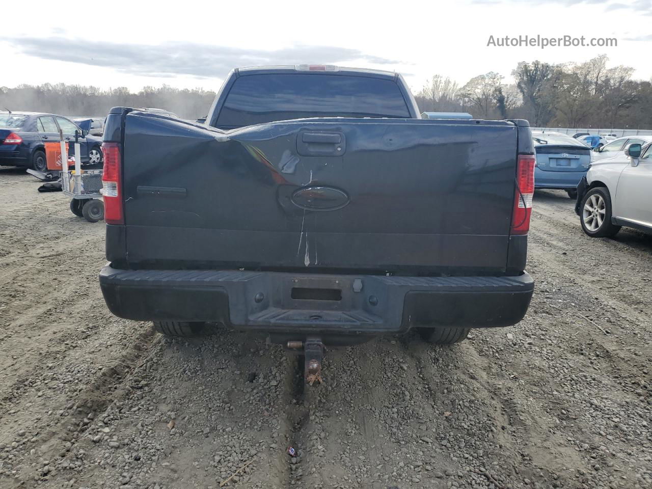 2005 Ford F150  Black vin: 1FTRF12W45NB89453