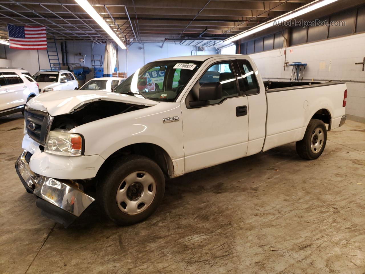 2004 Ford F150  White vin: 1FTRF12W54NA95709