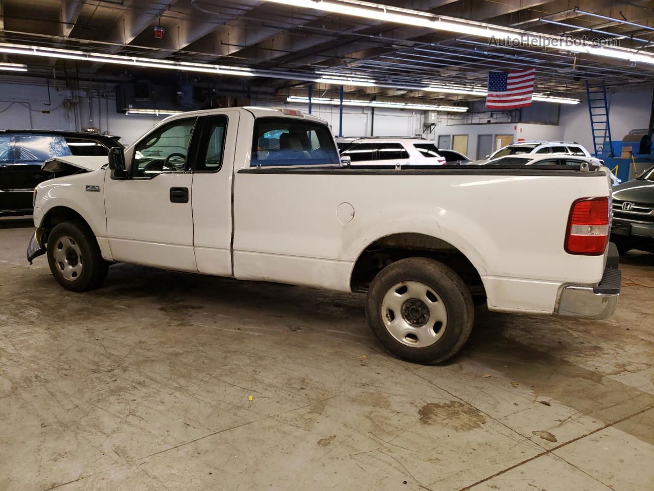 2004 Ford F150  White vin: 1FTRF12W54NA95709