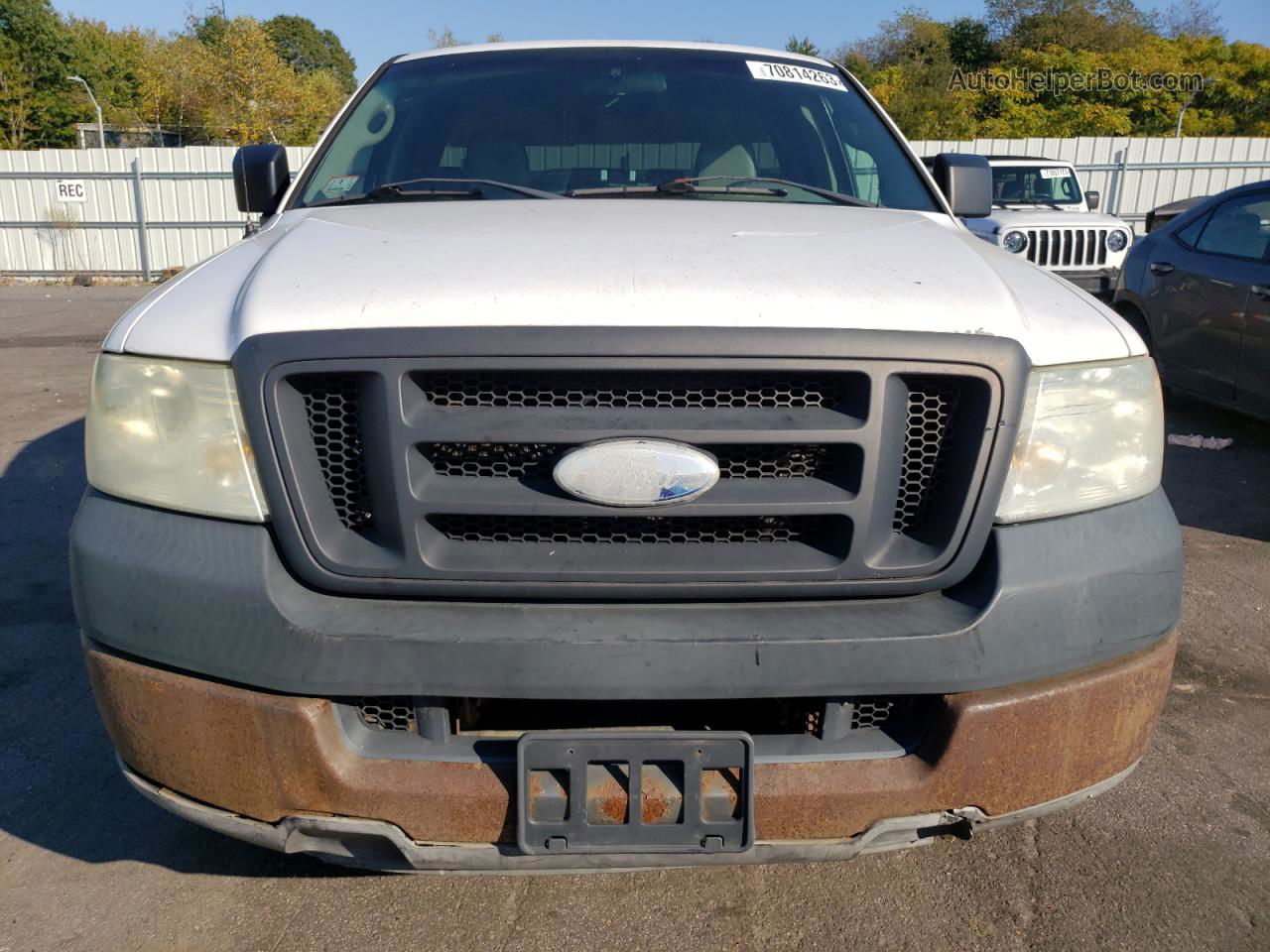 2005 Ford F150  White vin: 1FTRF12W65NA33737