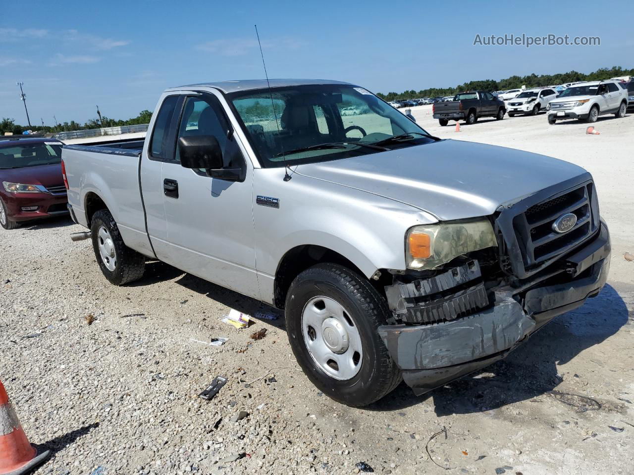 2005 Ford F150  Silver vin: 1FTRF12WX5NB57882