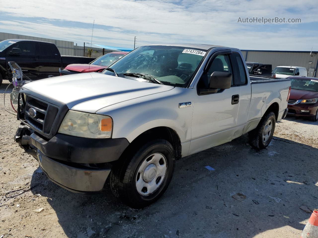 2005 Ford F150  Silver vin: 1FTRF12WX5NB57882