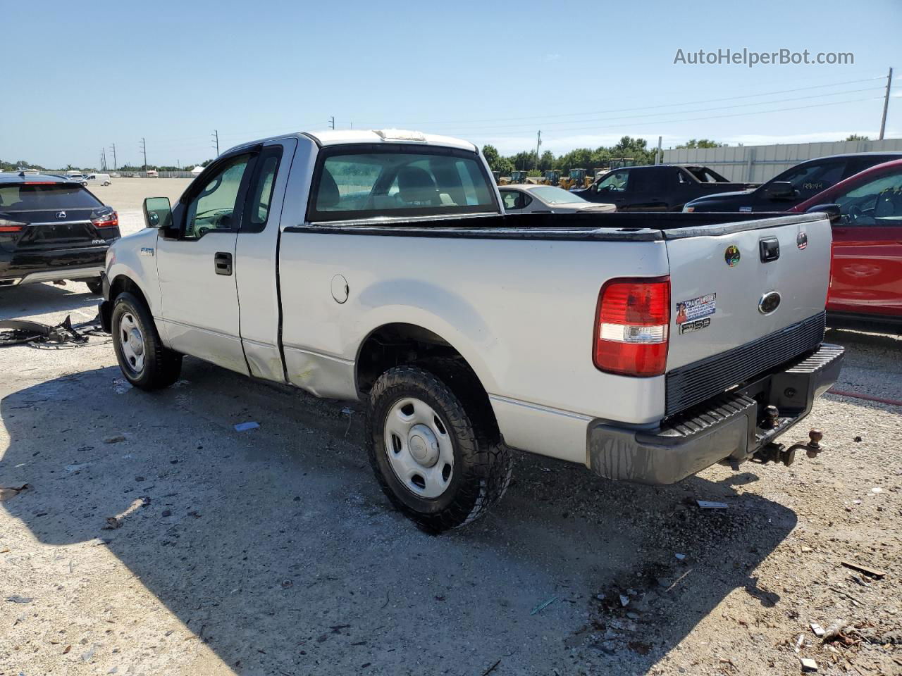 2005 Ford F150  Silver vin: 1FTRF12WX5NB57882