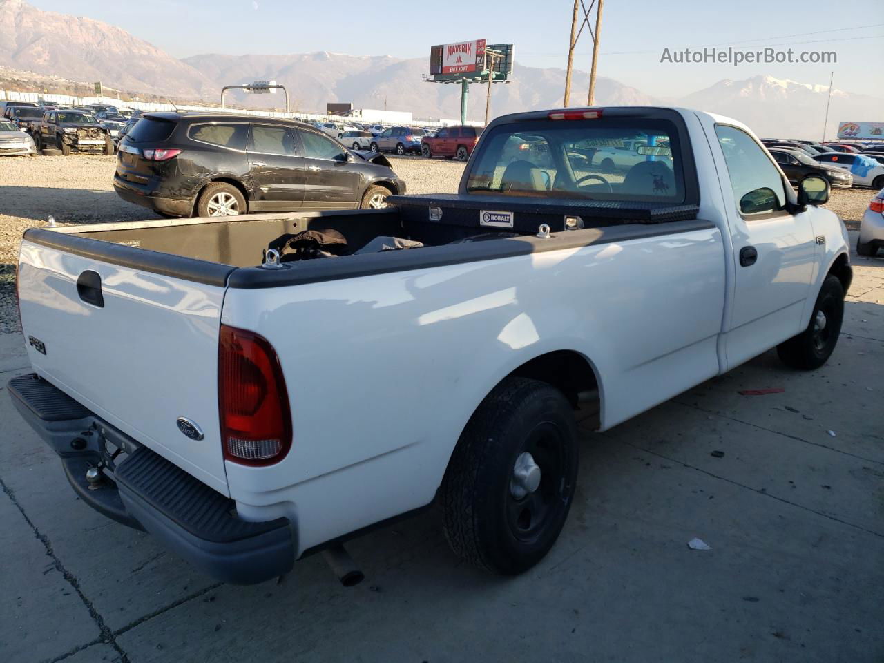 2003 Ford F150  White vin: 1FTRF17233NA50241