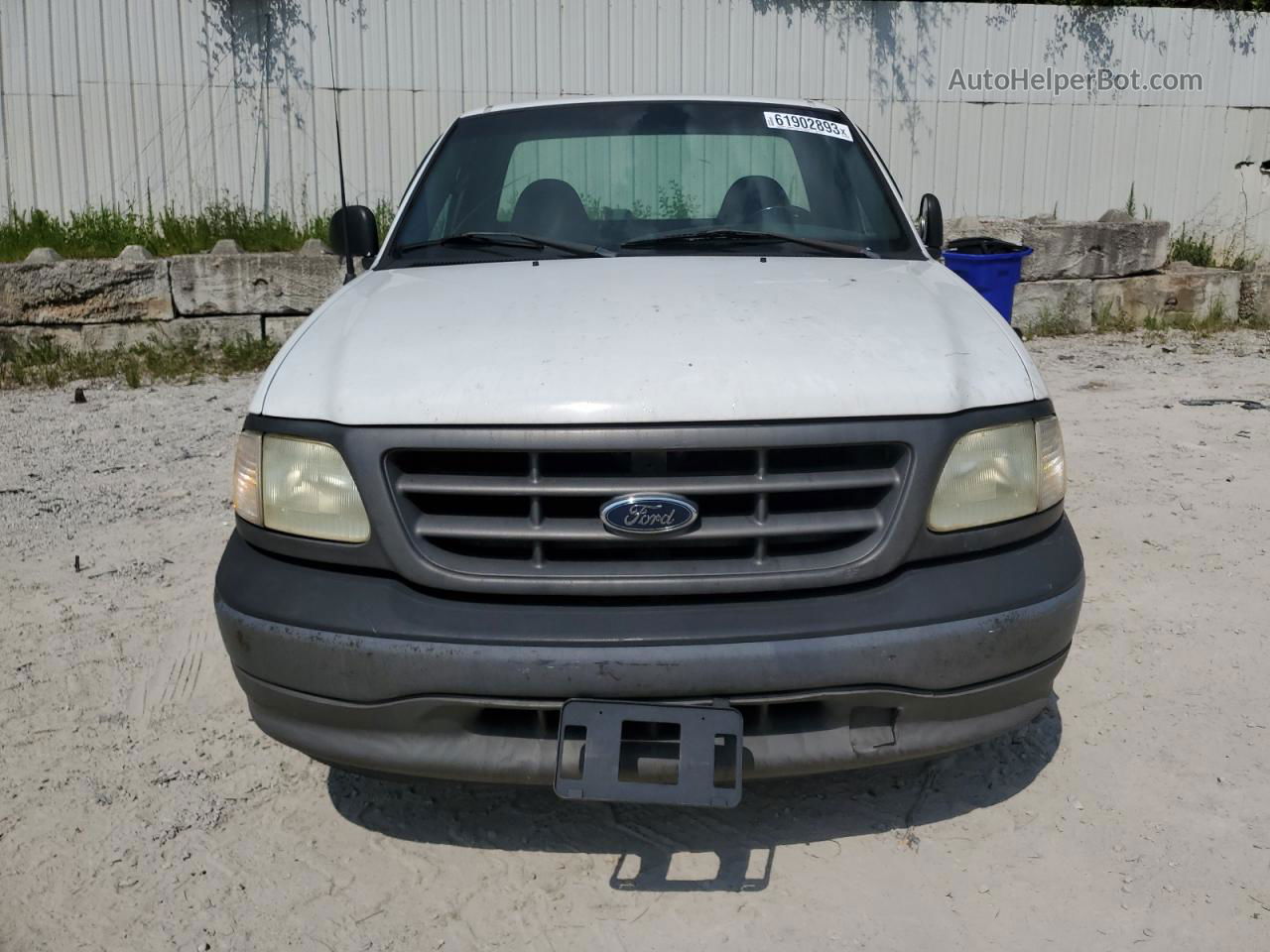 2003 Ford F150  Белый vin: 1FTRF17233NA82073