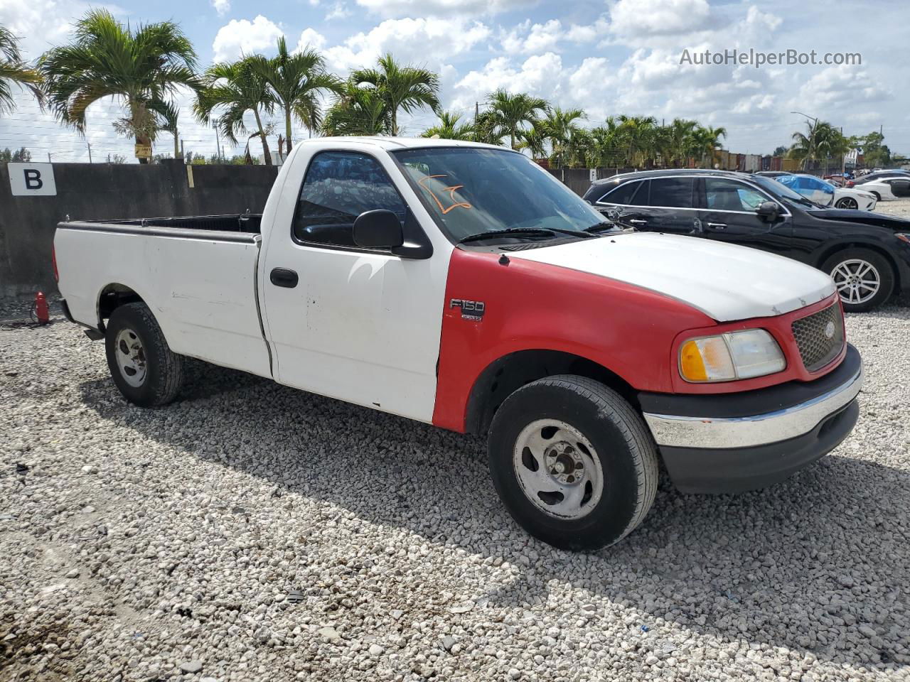 2003 Ford F150  White vin: 1FTRF172X3NA44176