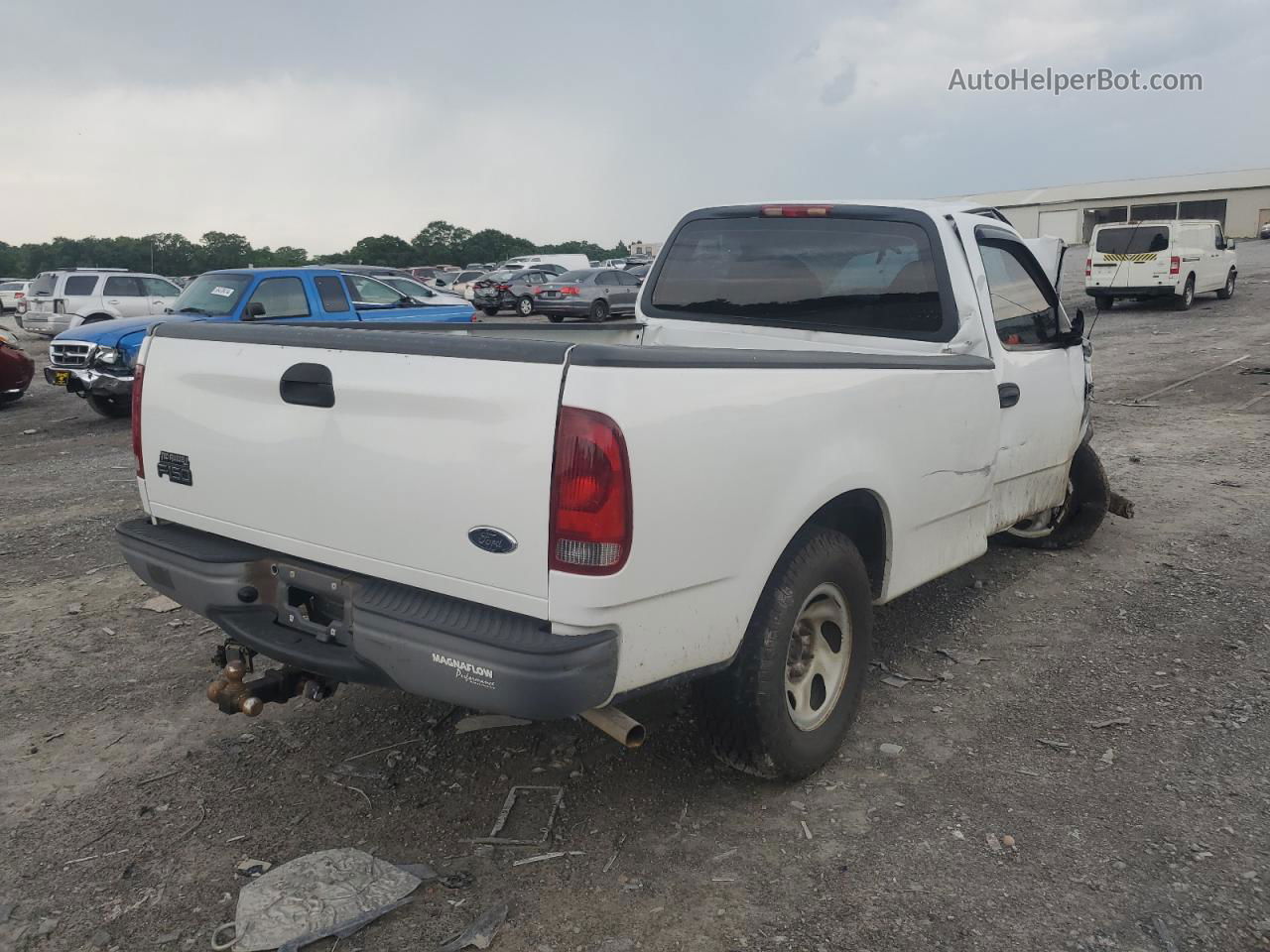 2001 Ford F150  White vin: 1FTRF17L91NB85214