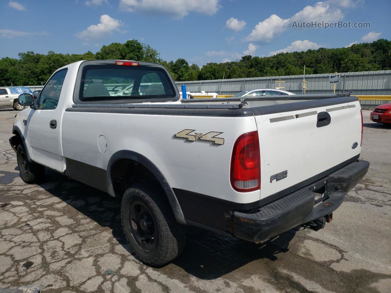 2003 Ford F150  Белый vin: 1FTRF18233NA88261