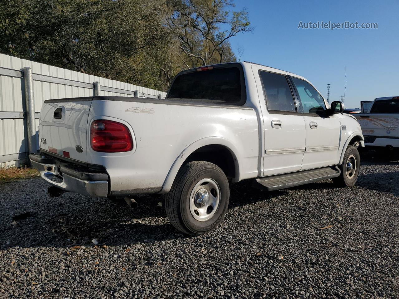 2003 Ford F150 Supercrew White vin: 1FTRW08673KC82046