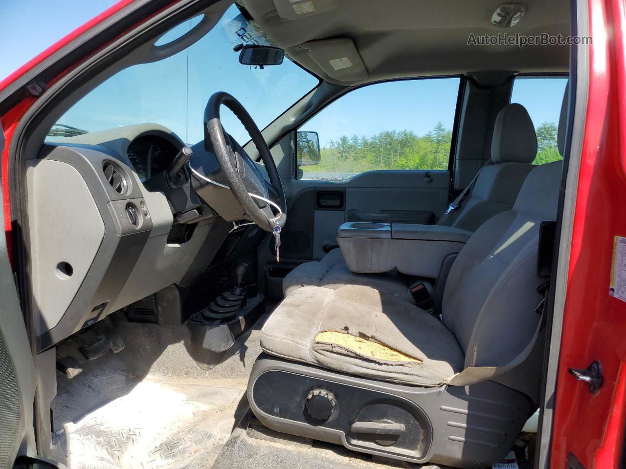 2005 Ford F150 Red vin: 1FTRX04W25KC98581