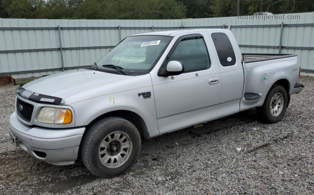 2003 Ford F150  Серебряный vin: 1FTRX07W23KD72400