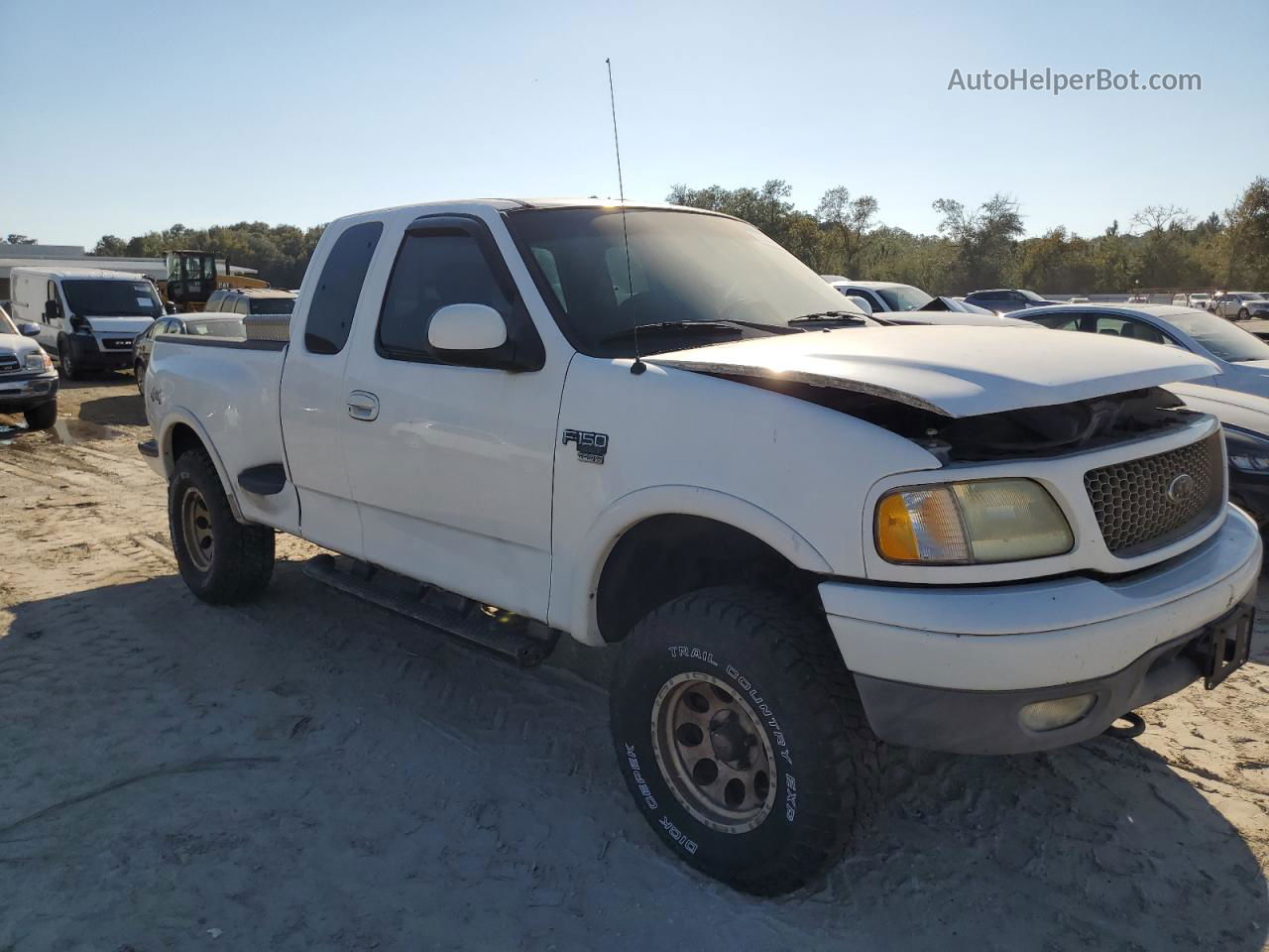 2003 Ford F150  White vin: 1FTRX08L93KD57574