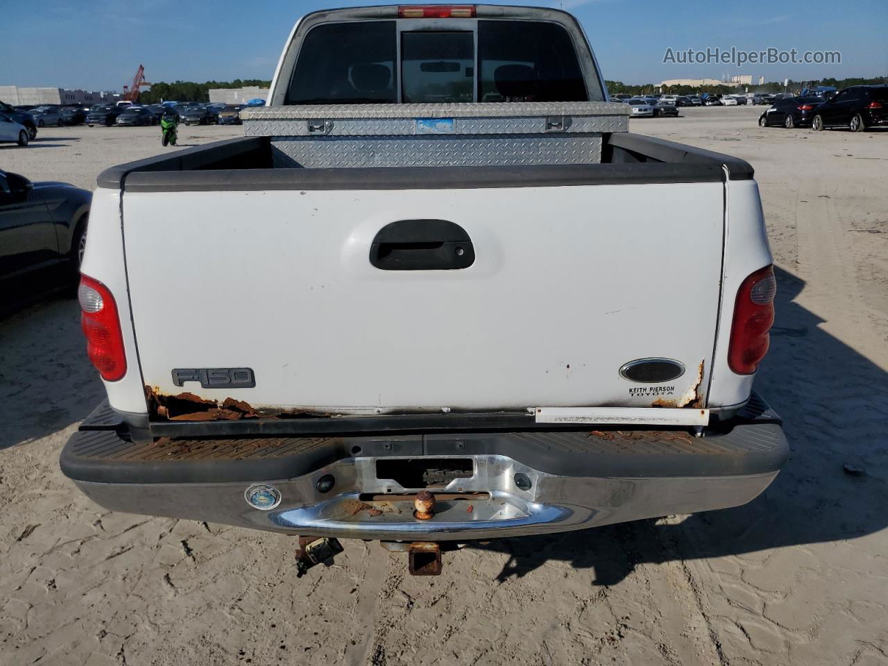 2003 Ford F150  White vin: 1FTRX08L93KD57574