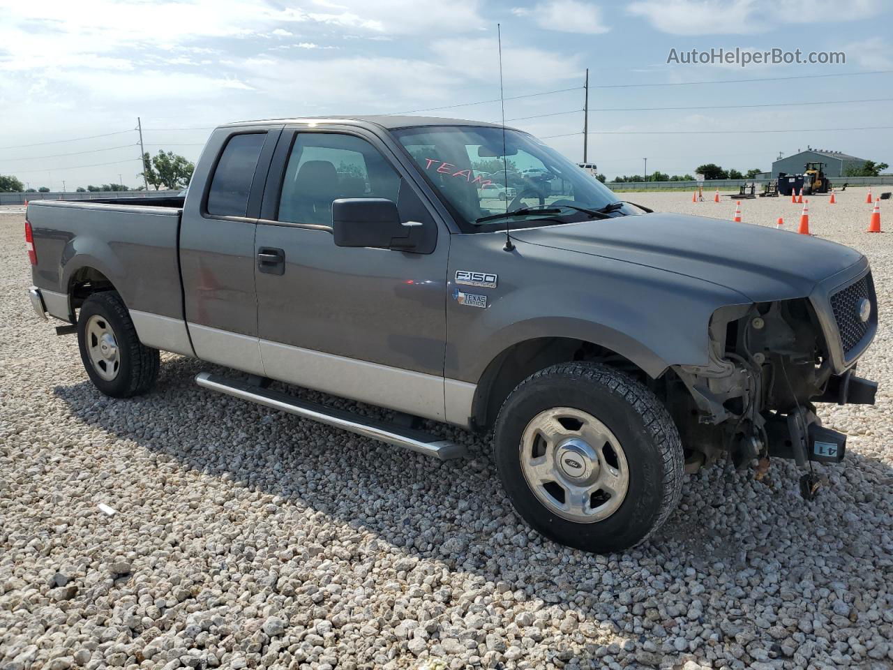 2005 Ford F150  Black vin: 1FTRX12W15NA43685