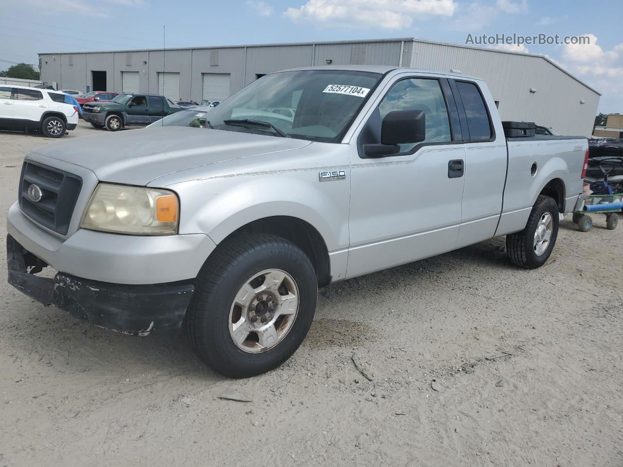 2004 Ford F150  Silver vin: 1FTRX12W44NA84861