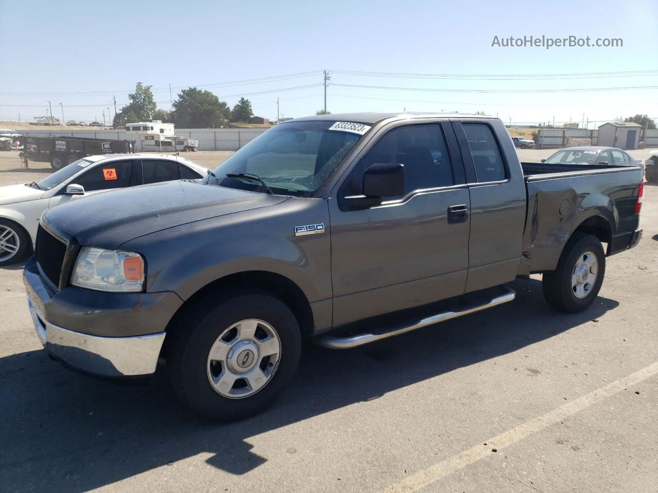 2004 Ford F150  Gray vin: 1FTRX12W44NC48299