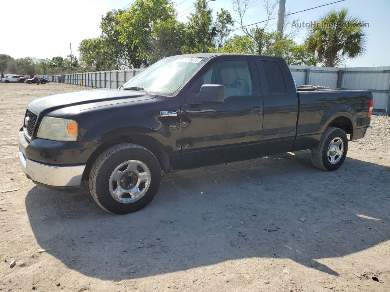 2005 Ford F150  Black vin: 1FTRX12W45NB92544