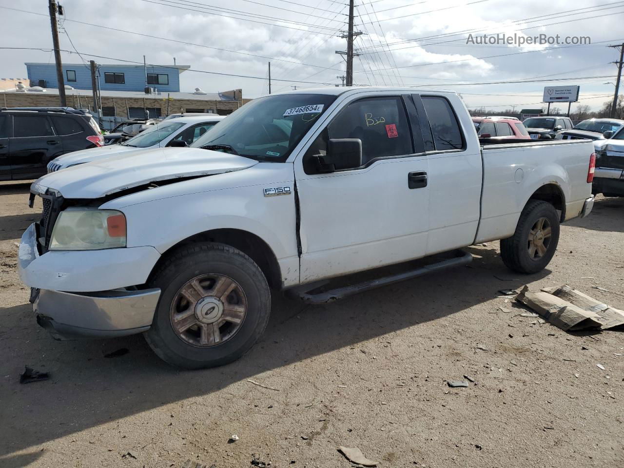 2004 Ford F150  Белый vin: 1FTRX12W74NA83980