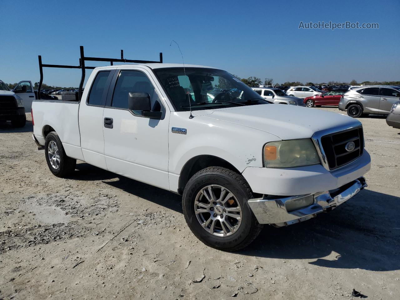 2005 Ford F150  White vin: 1FTRX12W95NB80728