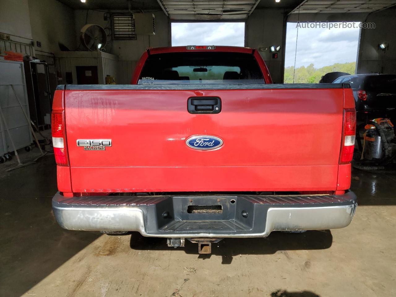 2004 Ford F150  Red vin: 1FTRX14W04NA93148