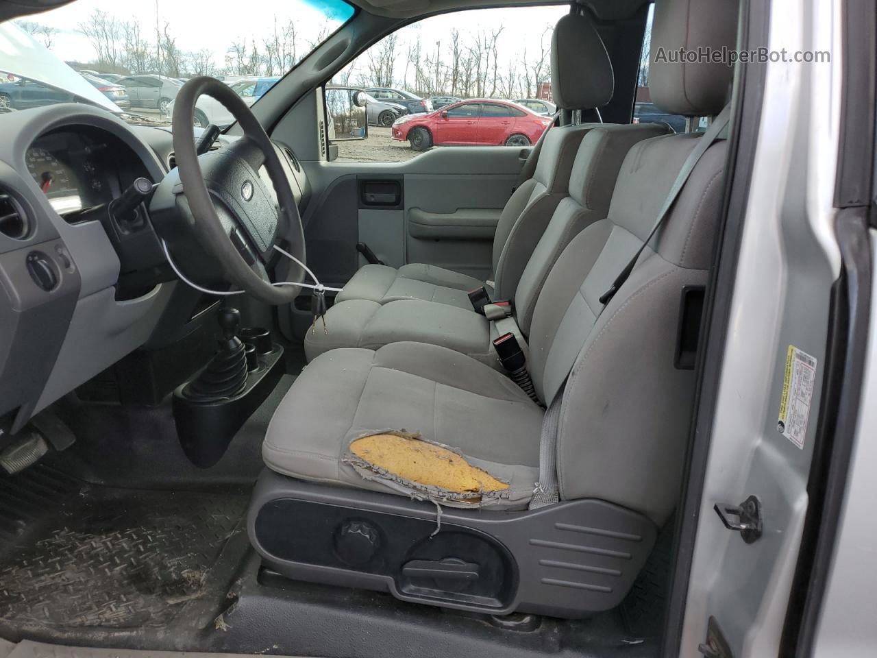 2005 Ford F150  Серебряный vin: 1FTRX14W35FA35112