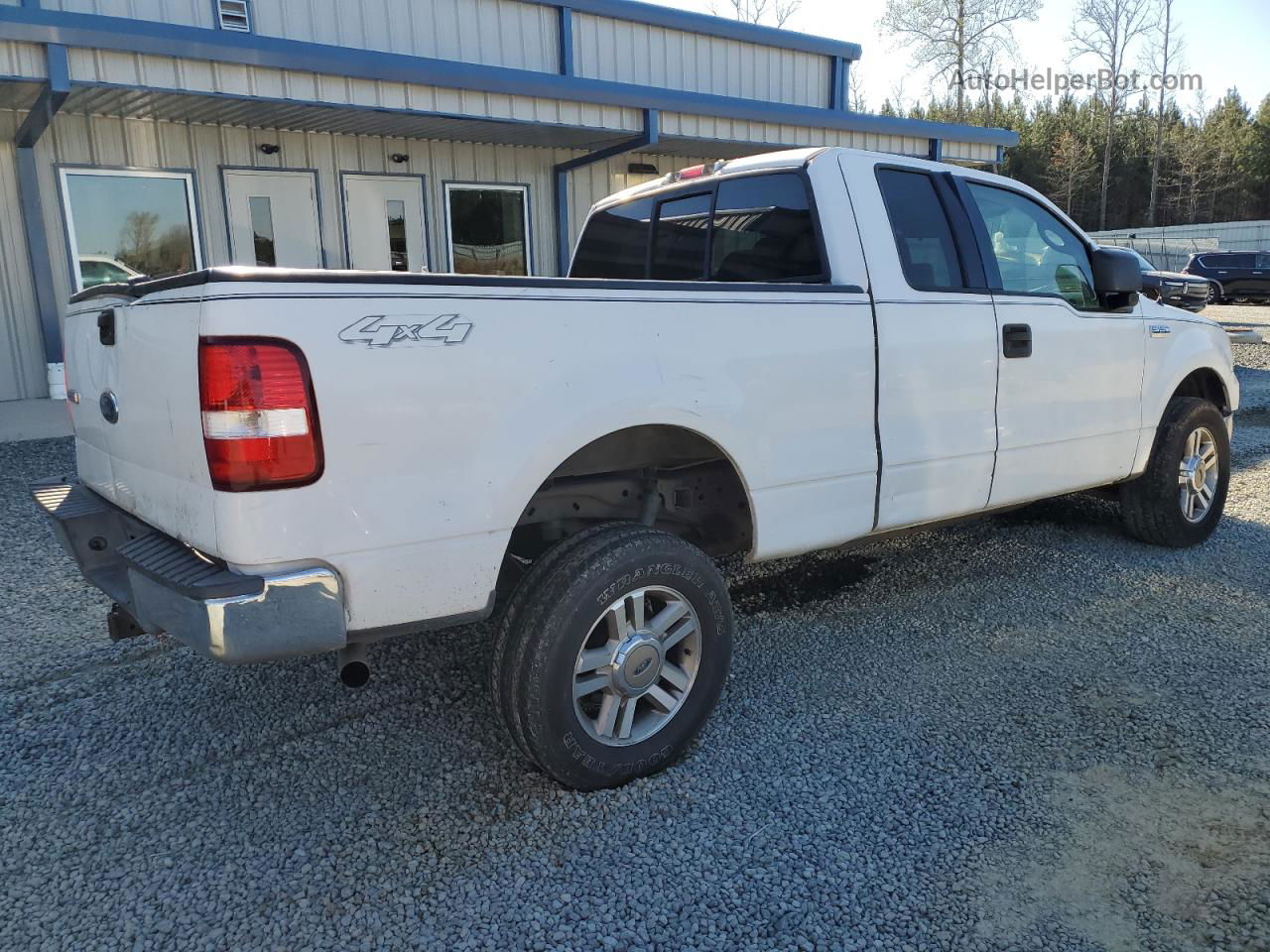 2004 Ford F150  White vin: 1FTRX14W54NB07951