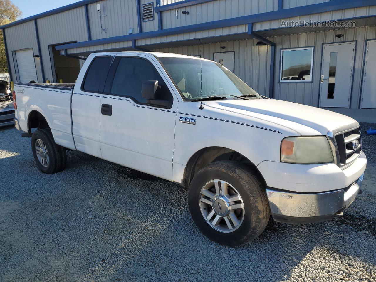 2004 Ford F150  White vin: 1FTRX14W54NB07951