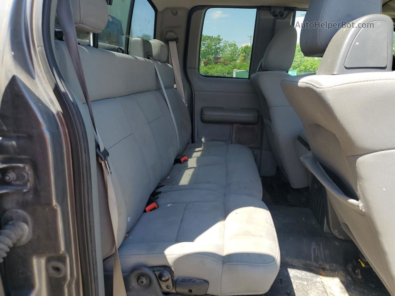 2005 Ford F150  Серый vin: 1FTRX14W55NB77225