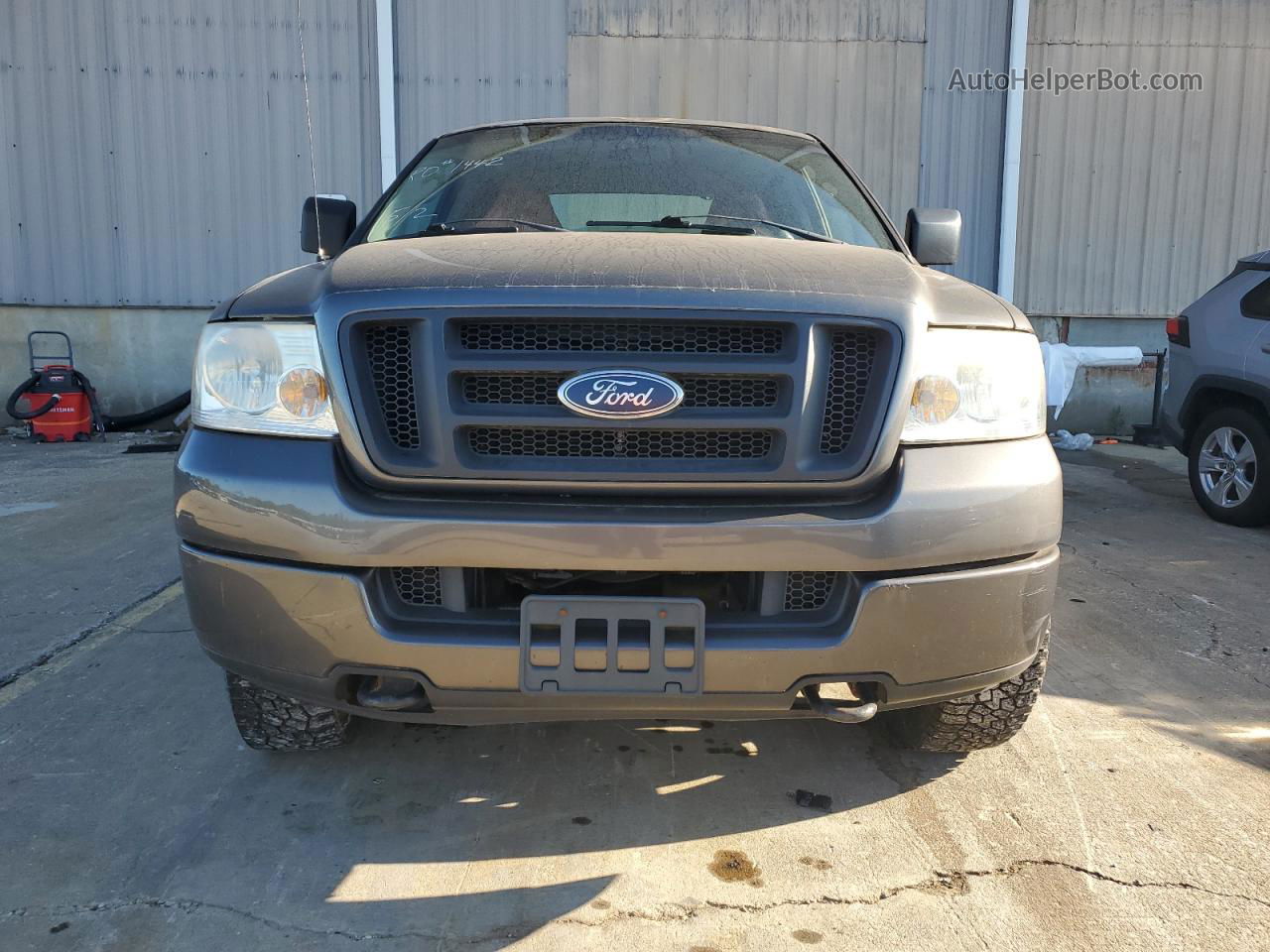 2005 Ford F150  Gray vin: 1FTRX14WX5FA36158