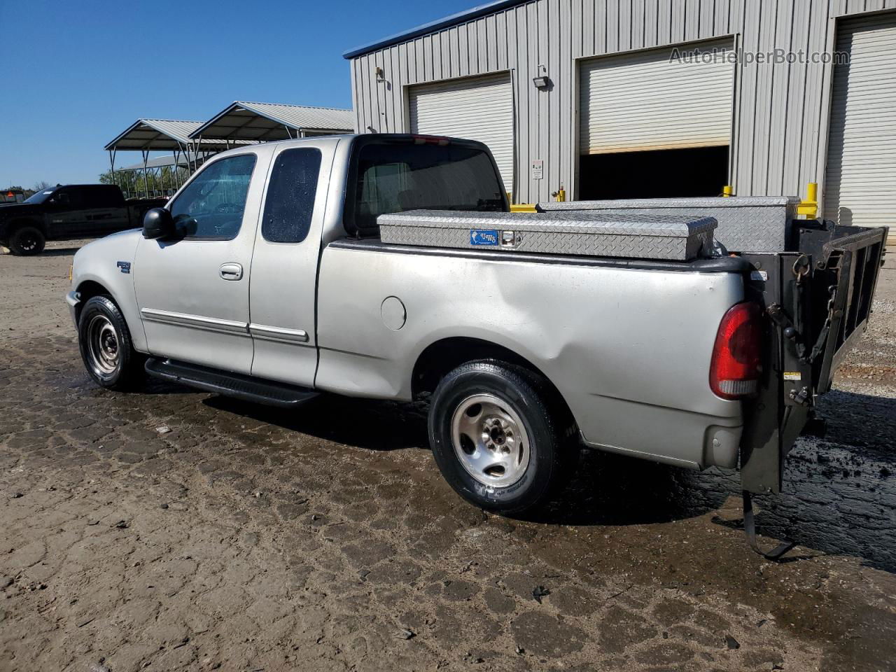 2003 Ford F150  Silver vin: 1FTRX17L43NB42626