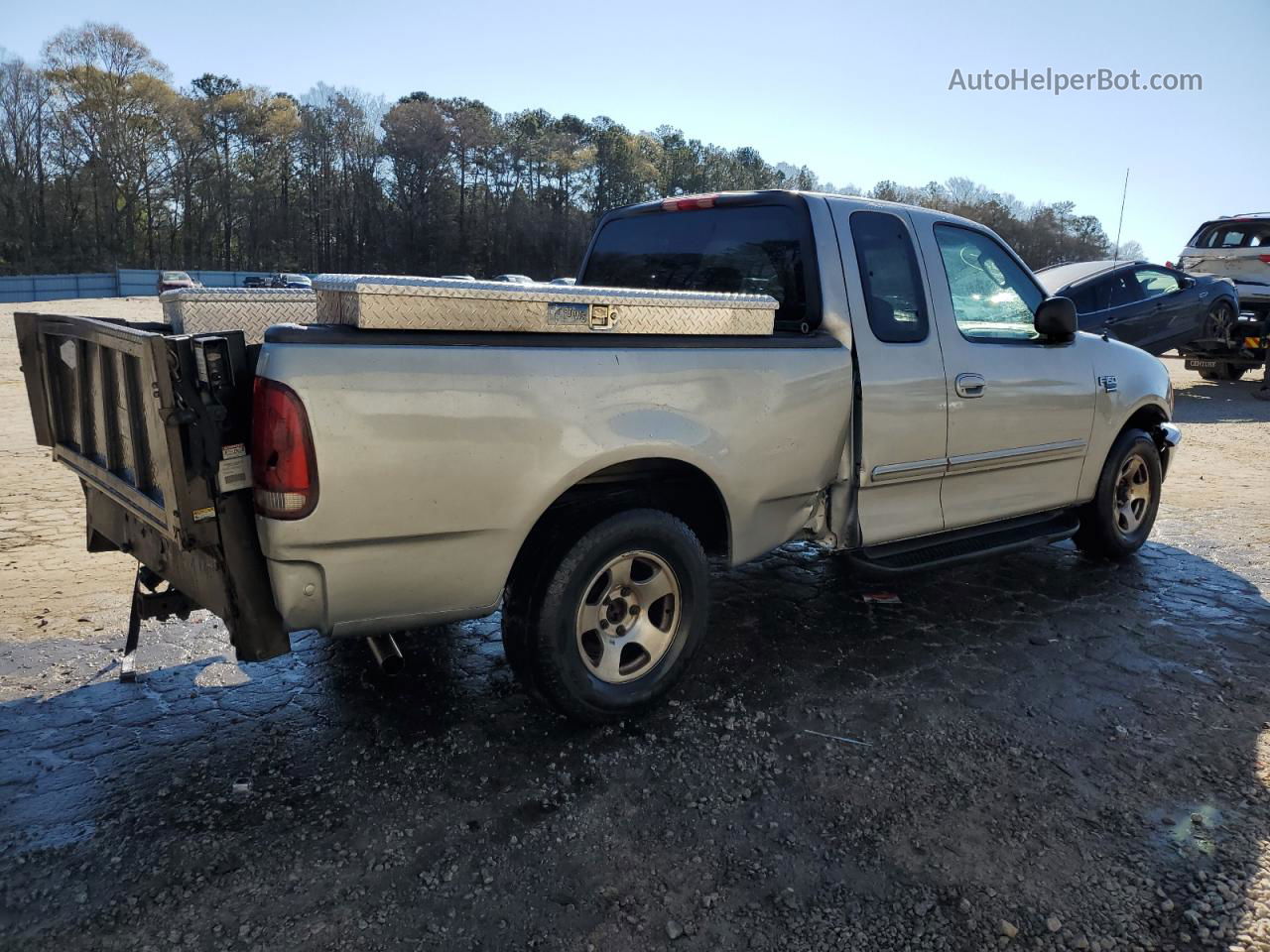 2003 Ford F150  Silver vin: 1FTRX17L43NB42626