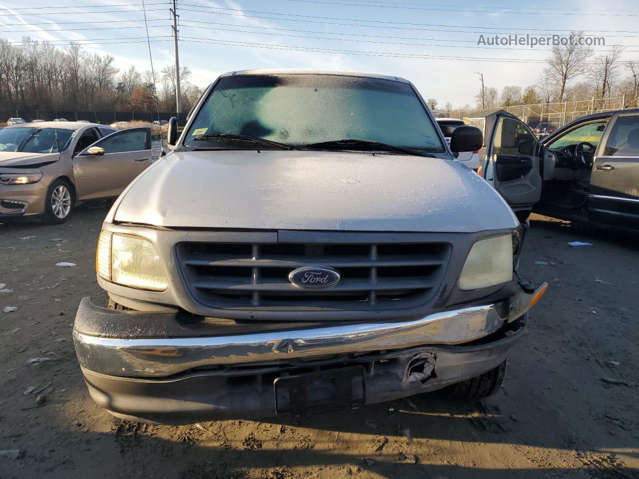 2001 Ford F150  Silver vin: 1FTRX17W41NB72846