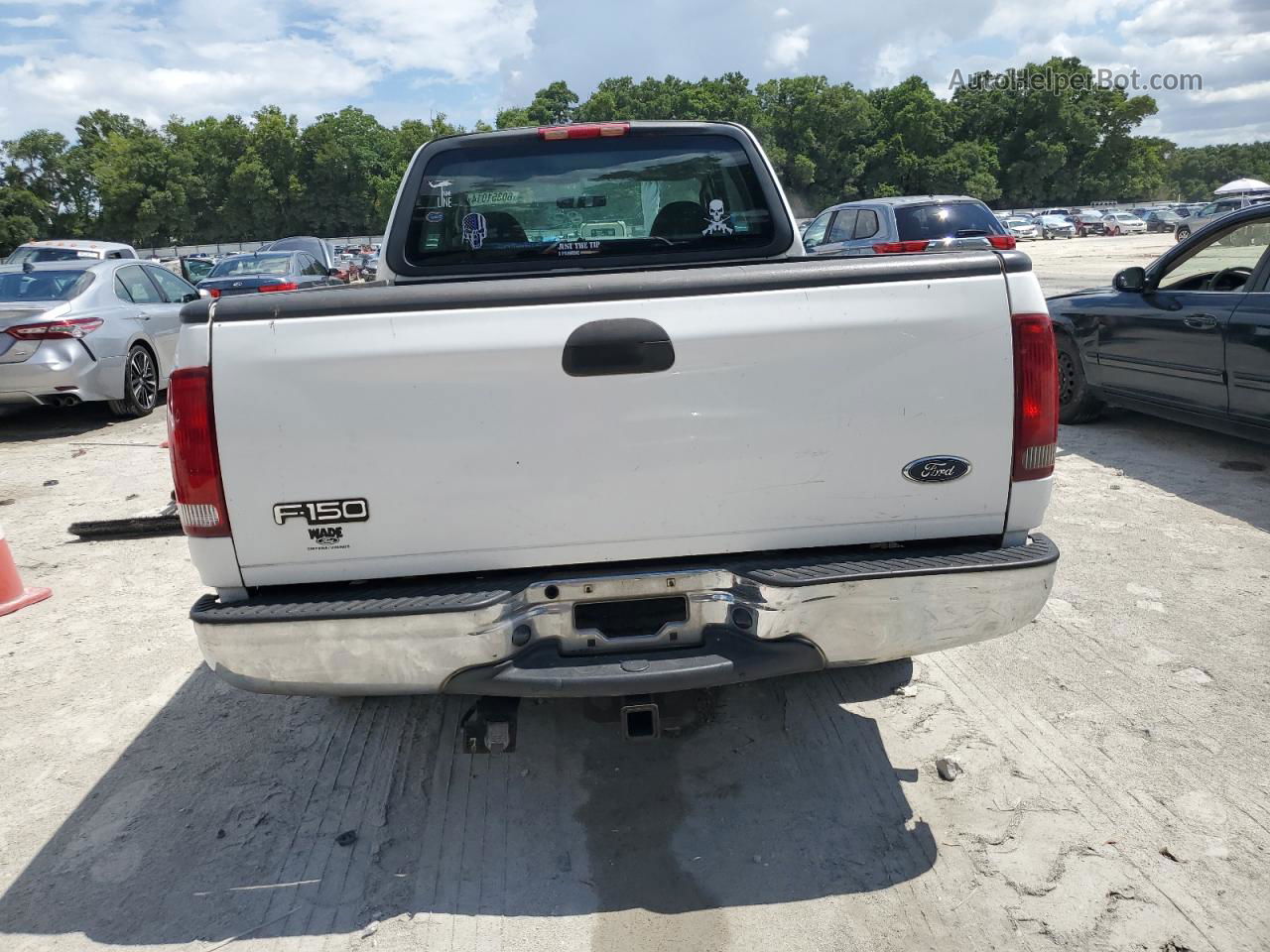 2003 Ford F150  White vin: 1FTRX17W83NA38229