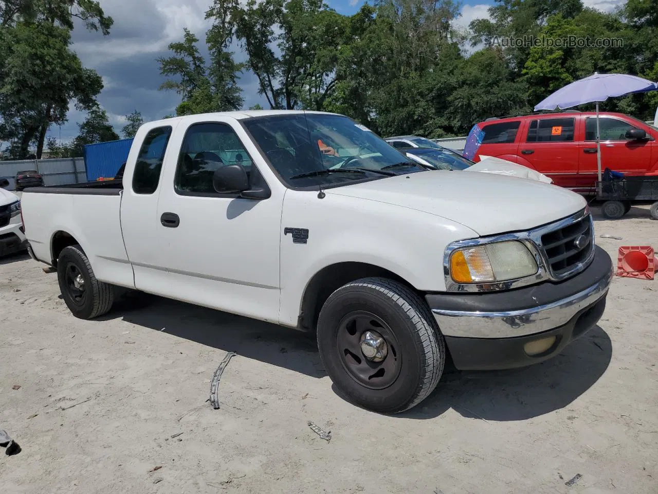 2003 Ford F150  White vin: 1FTRX17W83NA38229