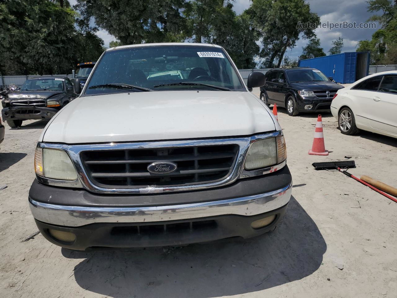 2003 Ford F150  White vin: 1FTRX17W83NA38229