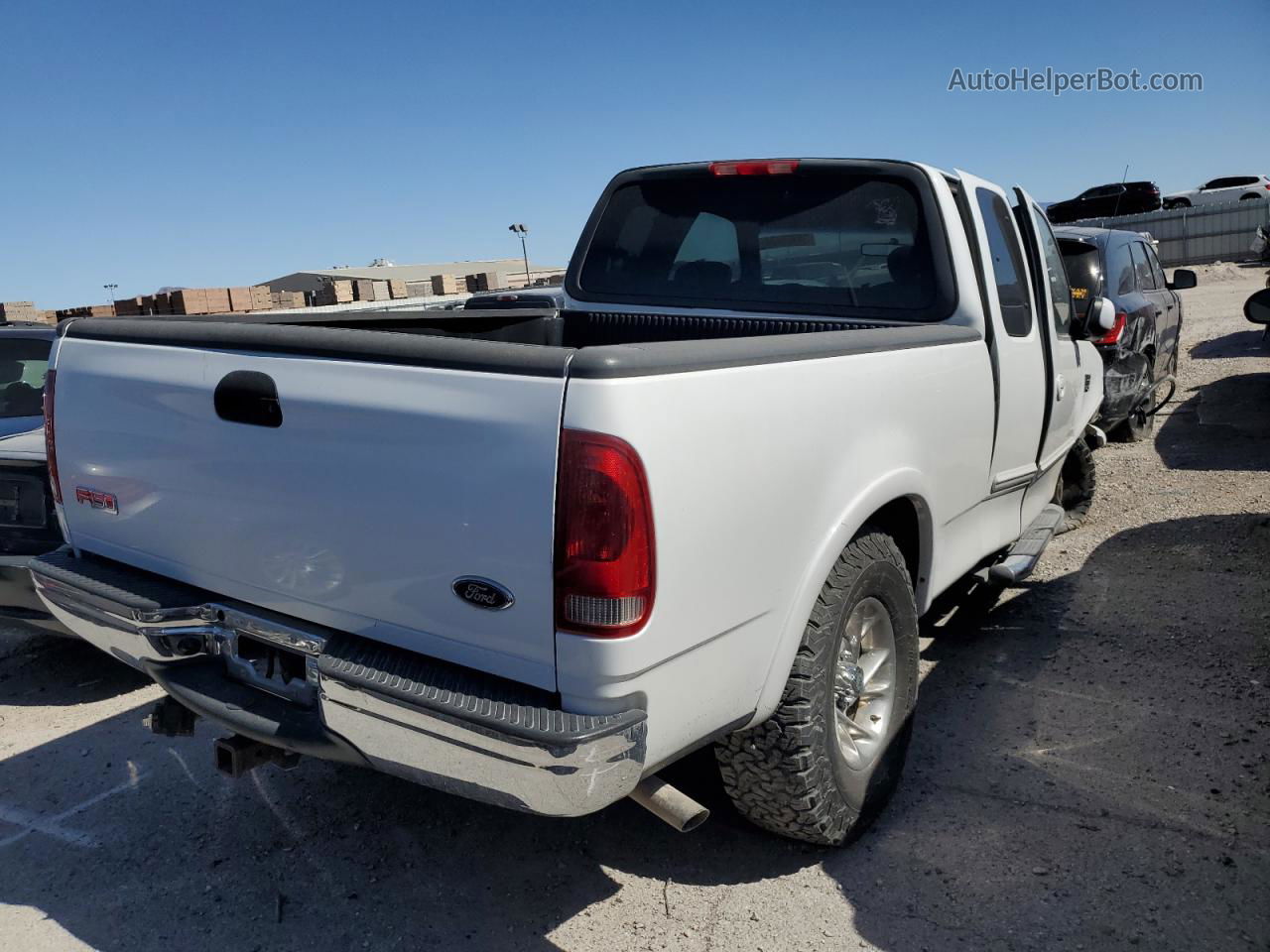 2003 Ford F150  Белый vin: 1FTRX18L33NA76147