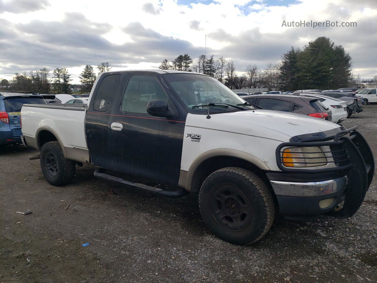 2001 Ford F150  White vin: 1FTRX18L41NA44420