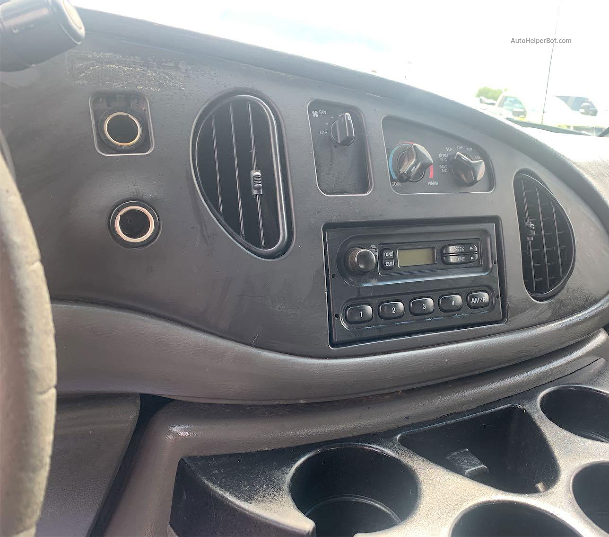 2007 Ford Econoline E350 Super Duty Van vin: 1FTSE34L27DA99472