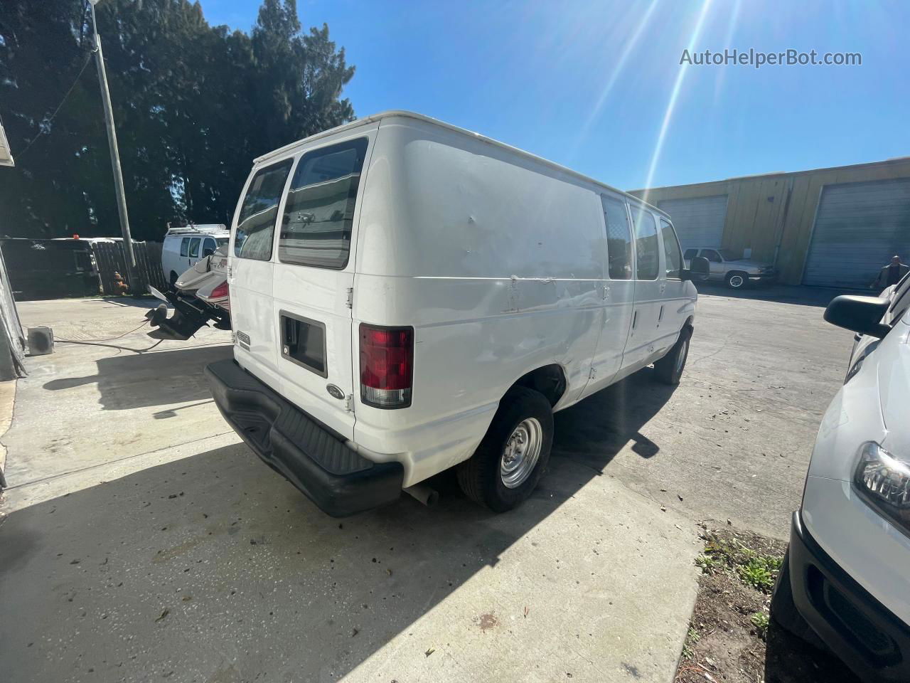 2008 Ford Econoline E350 Super Duty Van White vin: 1FTSE34L48DA74669