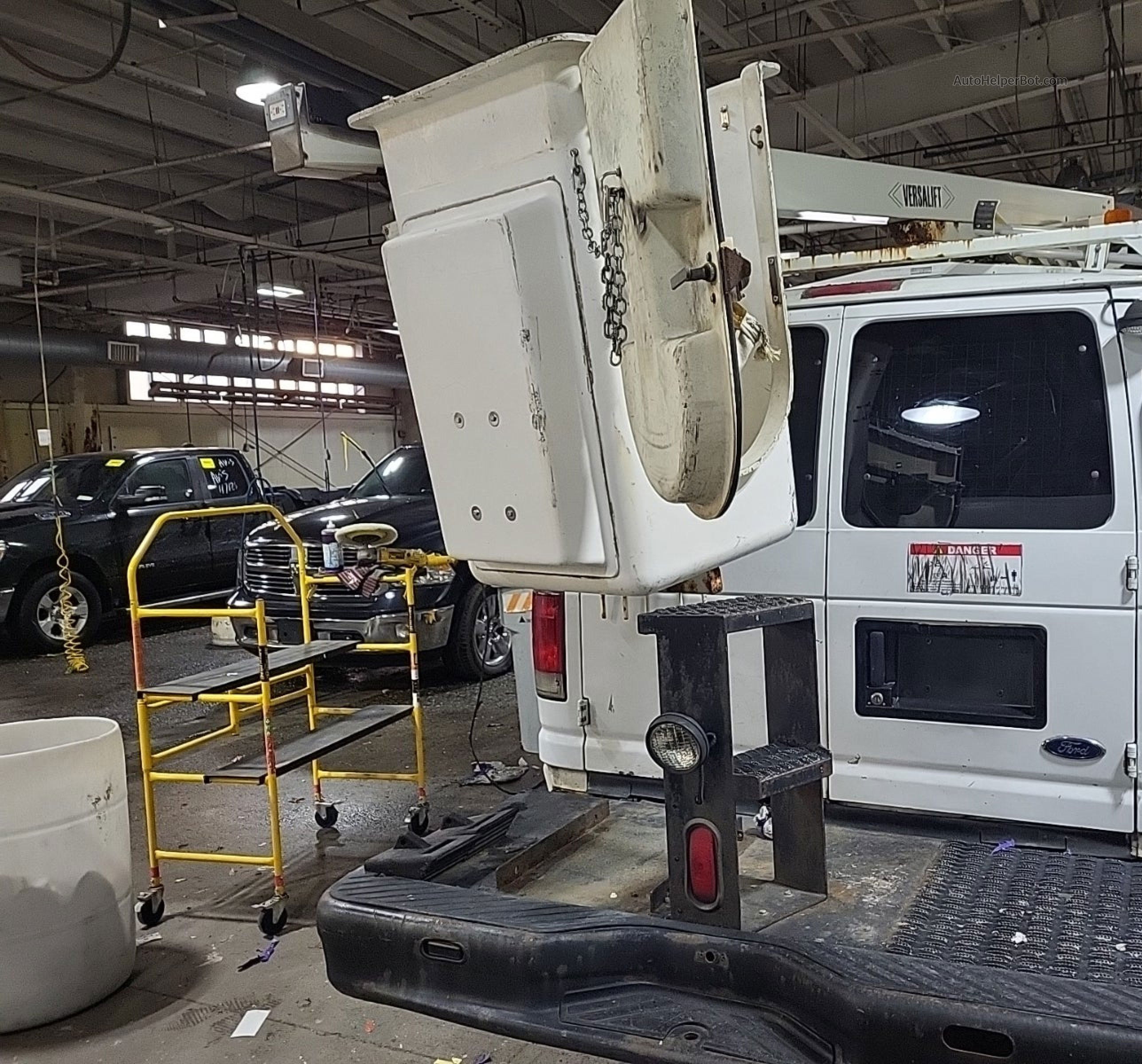 2007 Ford Econoline E350 Super Duty Van vin: 1FTSE34L87DA57419