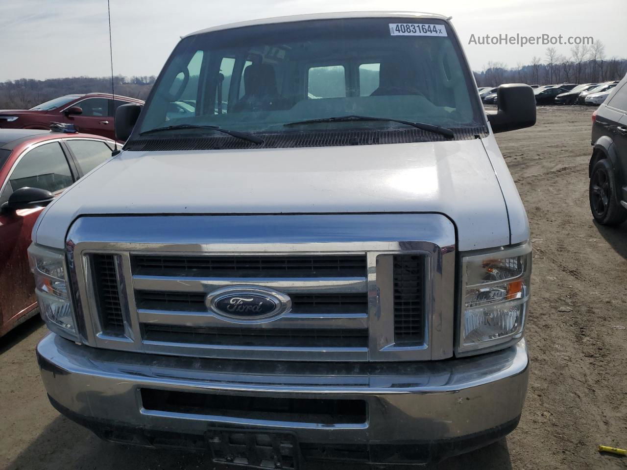 2010 Ford Econoline E350 Super Duty Van White vin: 1FTSE3EL0ADA19138